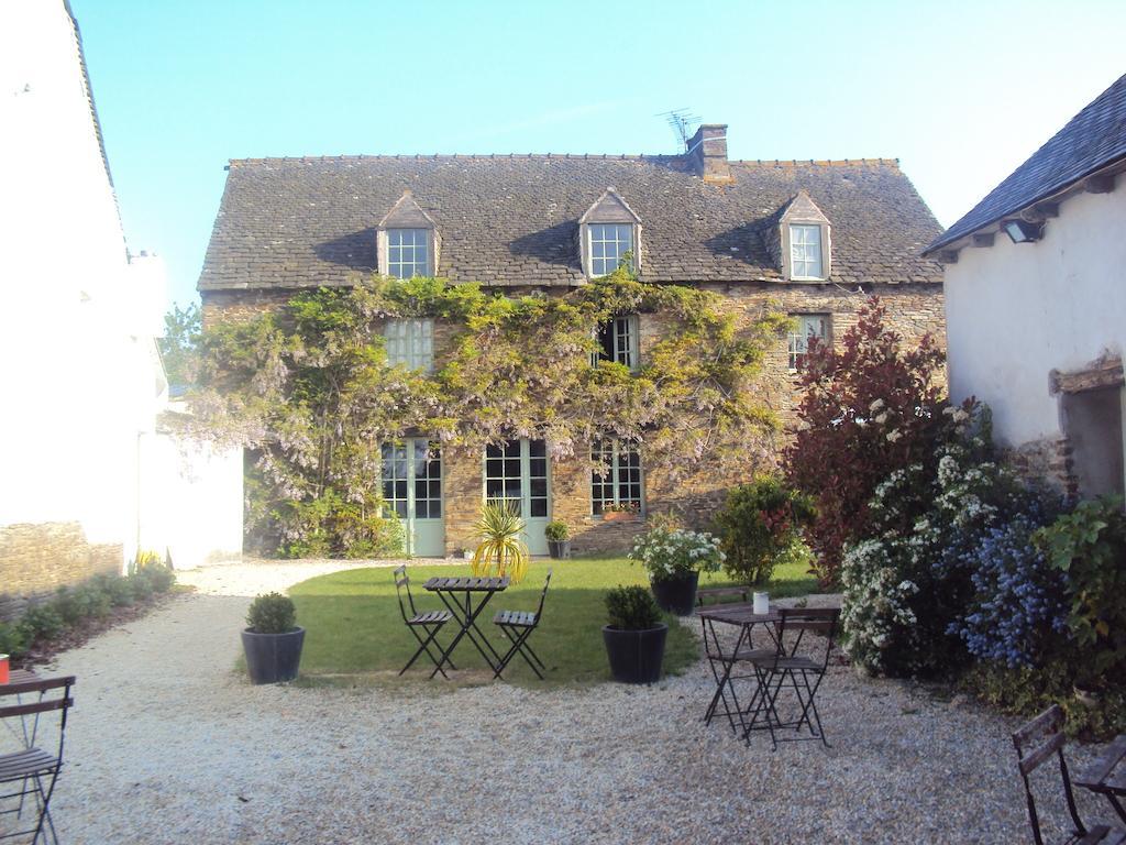 La Clef Du Four Bed & Breakfast Plesder Exterior photo