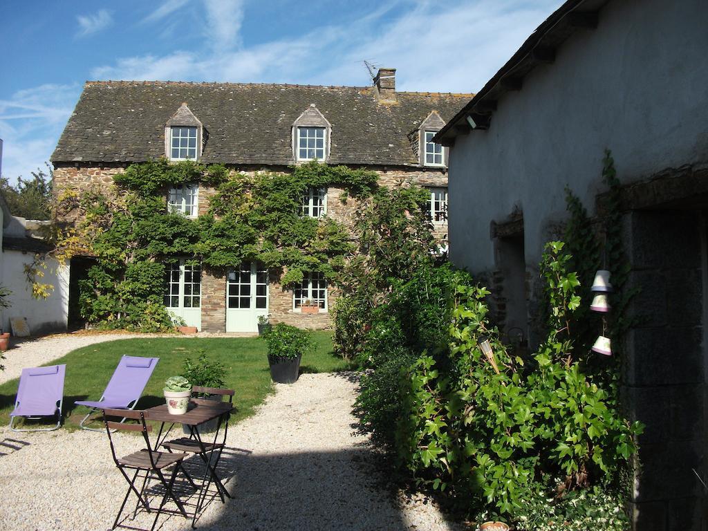 La Clef Du Four Bed & Breakfast Plesder Exterior photo